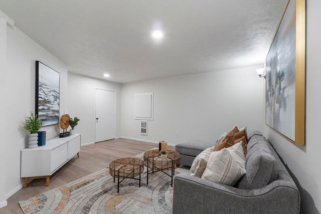 8107 E Elde Dr, Spokane, WA 99212