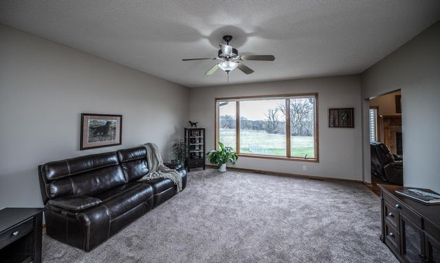 25900 Highview Avenue, Farmington, MN 55024