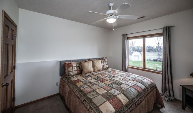 25900 Highview Avenue, Farmington, MN 55024