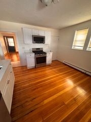 26 Rockwell Ave 2, Medford, MA 02155