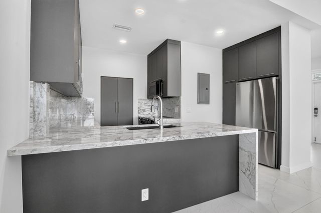19317 Sabal Lake Drive 5066, Boca Raton, FL 33434
