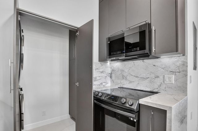 19317 Sabal Lake Drive 5066, Boca Raton, FL 33434