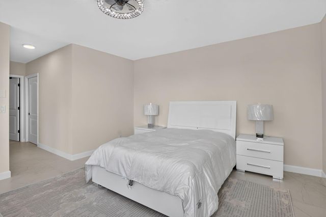 19317 Sabal Lake Drive 5066, Boca Raton, FL 33434