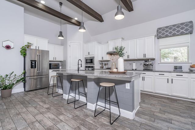 130 Bluehaw DR, Georgetown, TX 78628