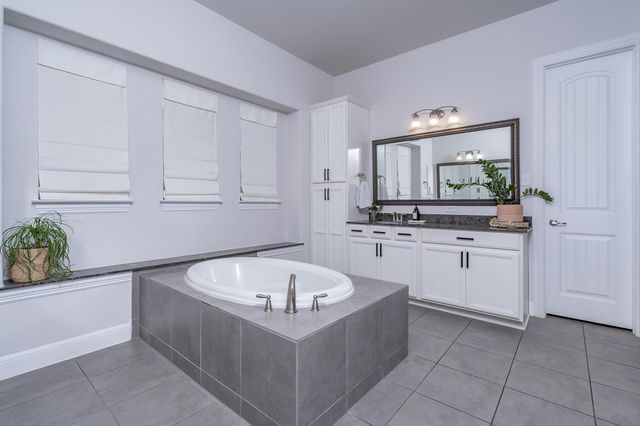 130 Bluehaw DR, Georgetown, TX 78628