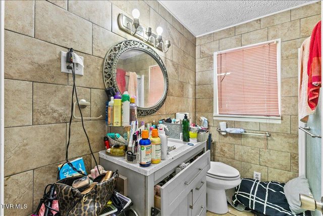 2634 Island Road, Bristol, VA 24202