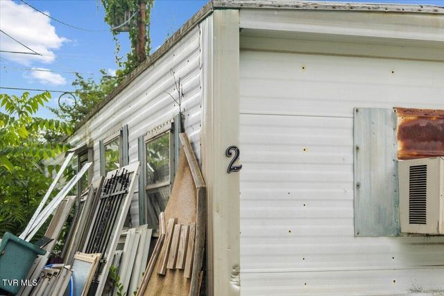 2634 Island Road, Bristol, VA 24202