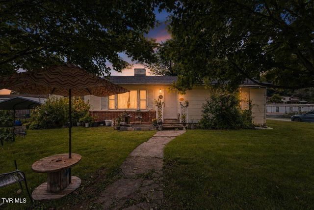 2634 Island Road, Bristol, VA 24202