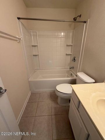 3859 LIONHEART Drive, Jacksonville, FL 32216