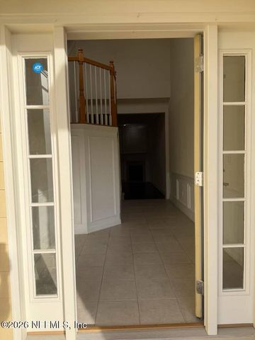 3859 LIONHEART Drive, Jacksonville, FL 32216