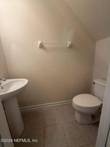 3859 LIONHEART Drive, Jacksonville, FL 32216