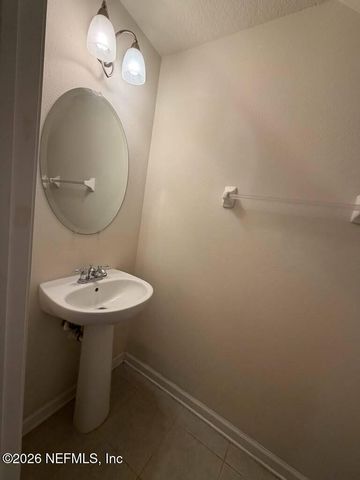 3859 LIONHEART Drive, Jacksonville, FL 32216