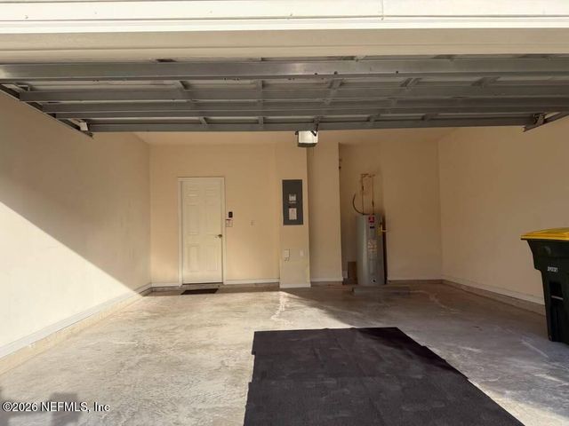 3859 LIONHEART Drive, Jacksonville, FL 32216