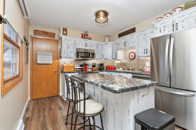 9658 Crestview Drive, Saint Joseph, MN 56374