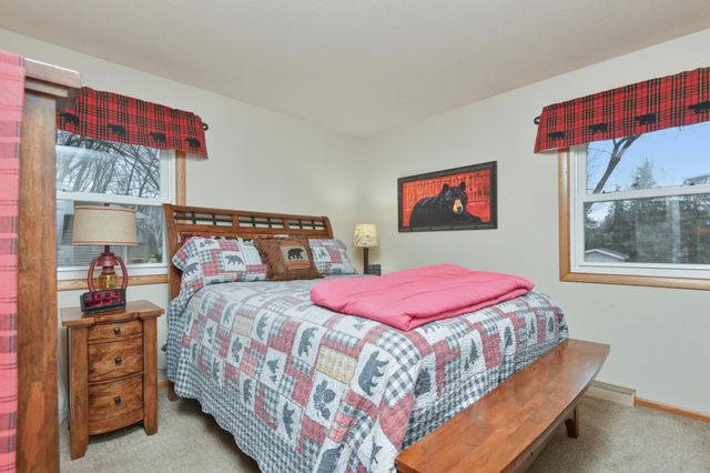 9658 Crestview Drive, Saint Joseph, MN 56374