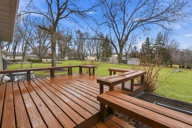 9658 Crestview Drive, Saint Joseph, MN 56374