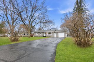 9658 Crestview Drive, Saint Joseph, MN 56374