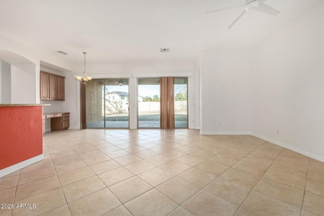 8690 W MORTEN Avenue, Glendale, AZ 85305