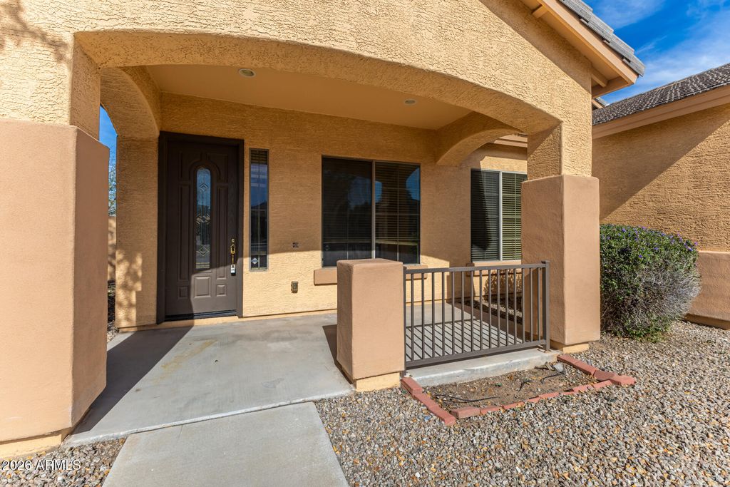 8690 W MORTEN Avenue, Glendale, AZ 85305 — photo 4