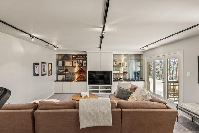 15005 Cooper Orbit Road, Little Rock, AR 72223