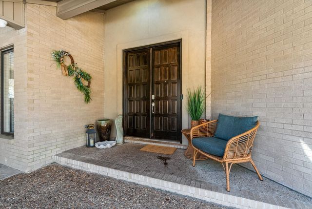 15005 Cooper Orbit Road, Little Rock, AR 72223