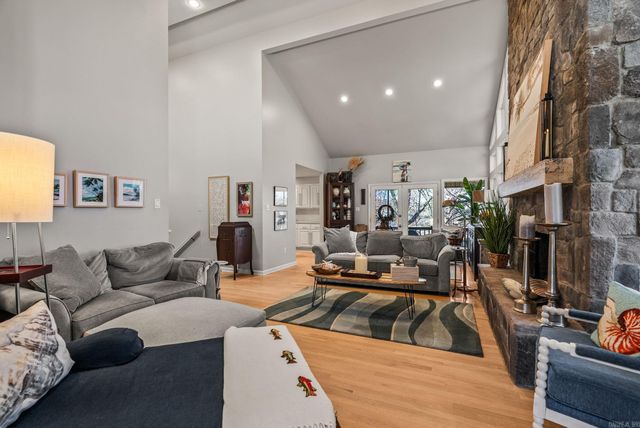 15005 Cooper Orbit Road, Little Rock, AR 72223