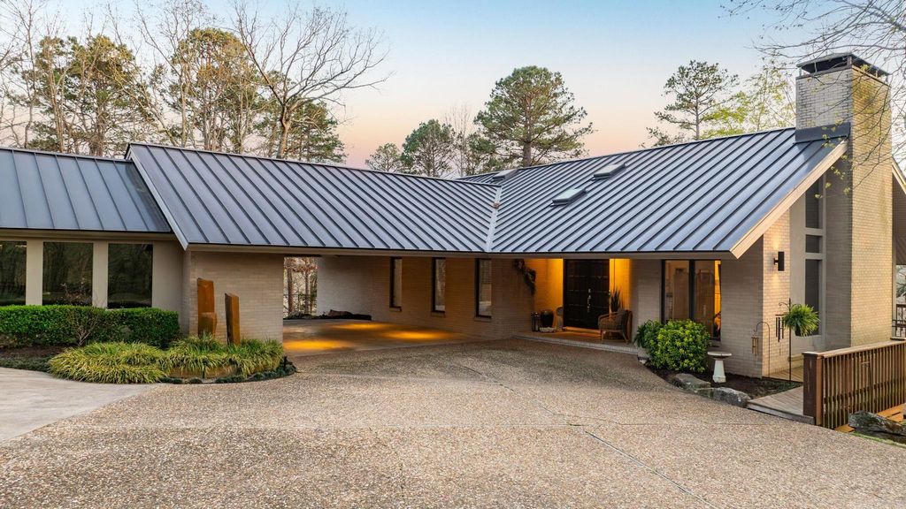 15005 Cooper Orbit Road, Little Rock, AR 72223