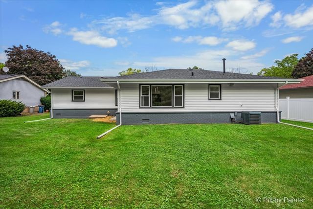 943 Oxford Street, Downers Grove, IL 60516