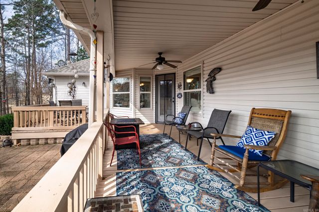 33 illescas Way, Hot Springs Village, AR 71909