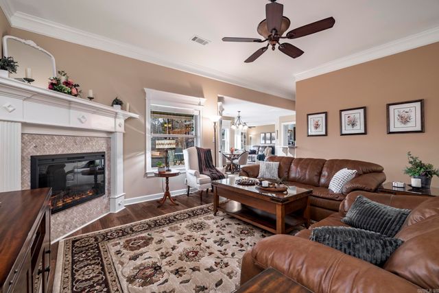 33 illescas Way, Hot Springs Village, AR 71909