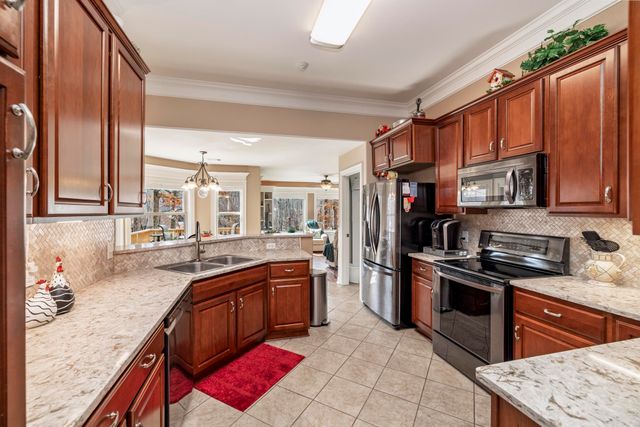 33 illescas Way, Hot Springs Village, AR 71909