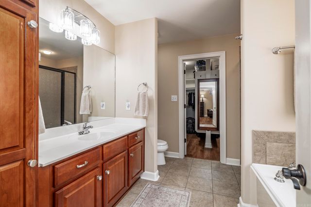 33 illescas Way, Hot Springs Village, AR 71909