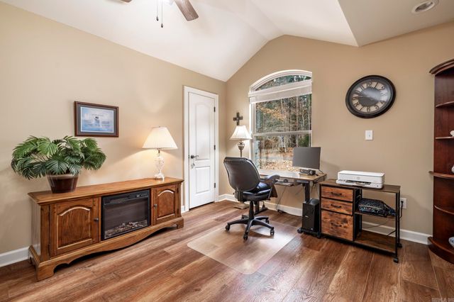 33 illescas Way, Hot Springs Village, AR 71909