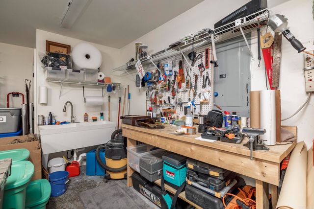 33 illescas Way, Hot Springs Village, AR 71909