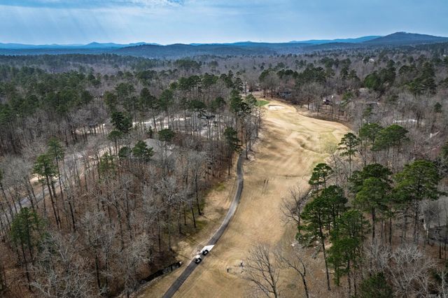 33 illescas Way, Hot Springs Village, AR 71909