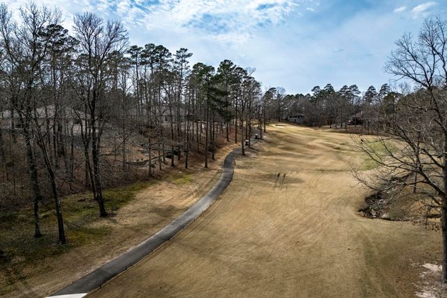 33 illescas Way, Hot Springs Village, AR 71909