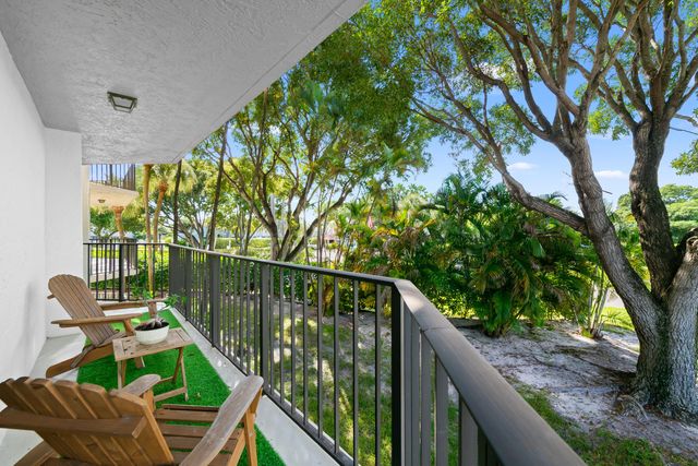 799 Jeffery Street 202, Boca Raton, FL 33487