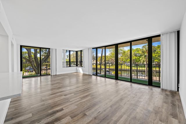 799 Jeffery Street 202, Boca Raton, FL 33487