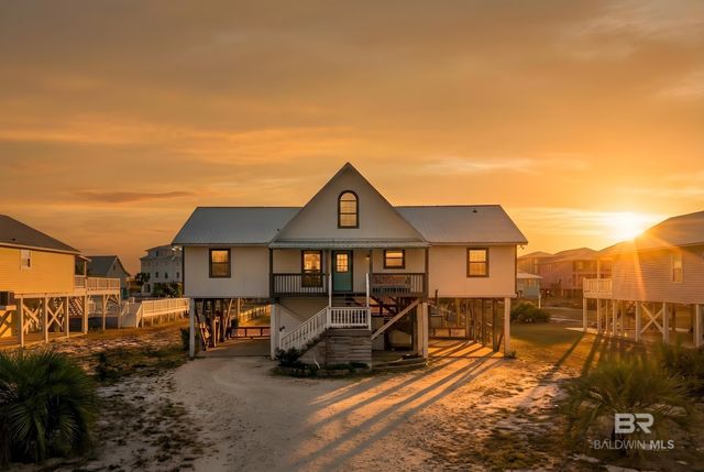 1355 W Lagoon Avenue, Gulf Shores, AL 36542