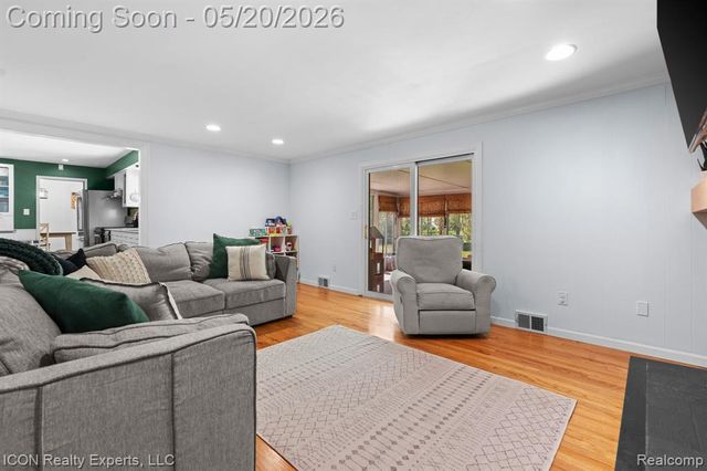 23516 Kim Drive, Clinton Township, MI 48035