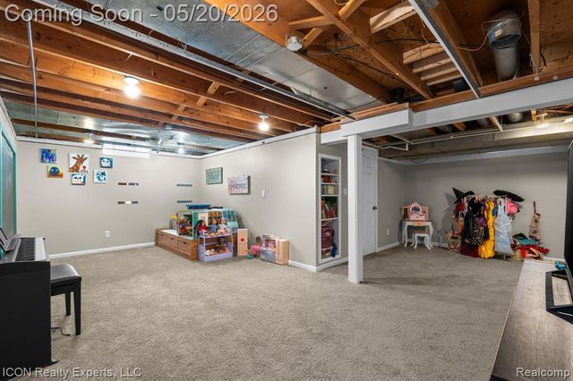 23516 Kim Drive, Clinton Township, MI 48035