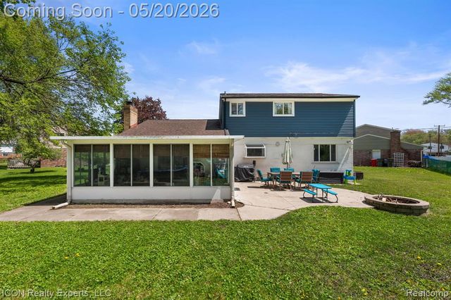 23516 Kim Drive, Clinton Township, MI 48035