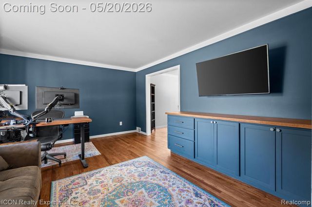 23516 Kim Drive, Clinton Township, MI 48035