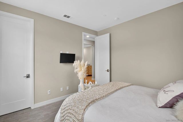 1733 Artemisia Ct, Carlsbad, CA 92011