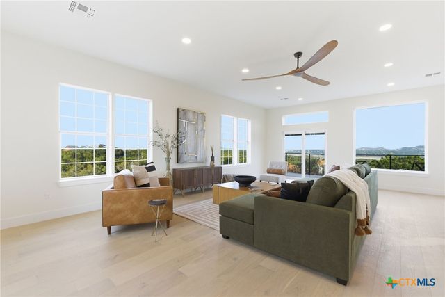 3140 Westview Drive, Canyon Lake, TX 78133