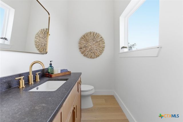 3140 Westview Drive, Canyon Lake, TX 78133