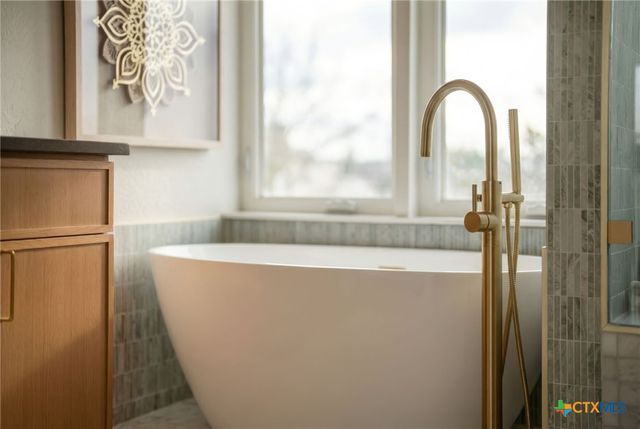 3140 Westview Drive, Canyon Lake, TX 78133