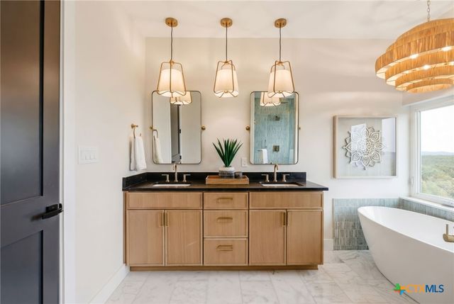 3140 Westview Drive, Canyon Lake, TX 78133