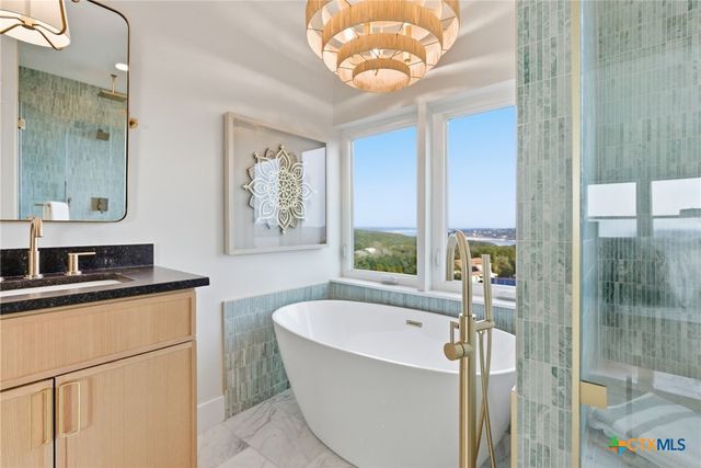 3140 Westview Drive, Canyon Lake, TX 78133