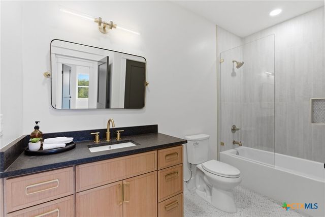 3140 Westview Drive, Canyon Lake, TX 78133